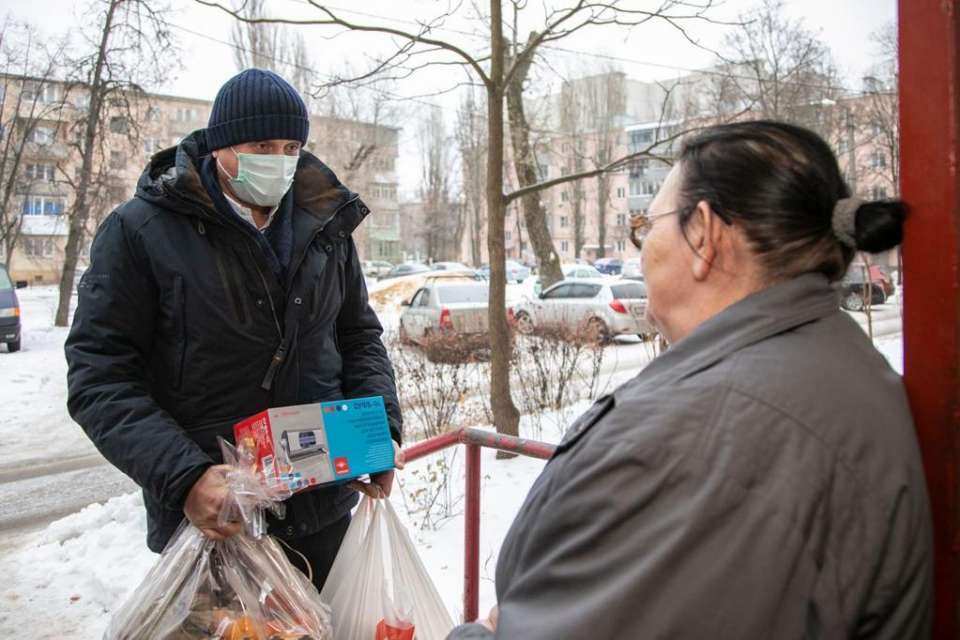 Жители Воронежской области получили помощь от Сергея Чижова