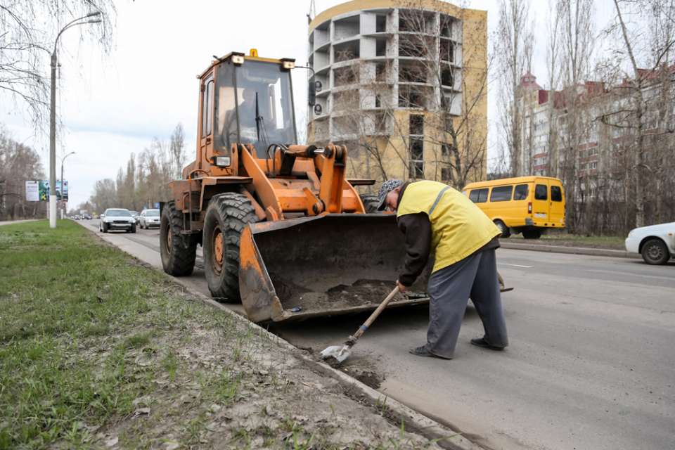 Воронежские власти добавили на содержание дорог 2 млрд рублей