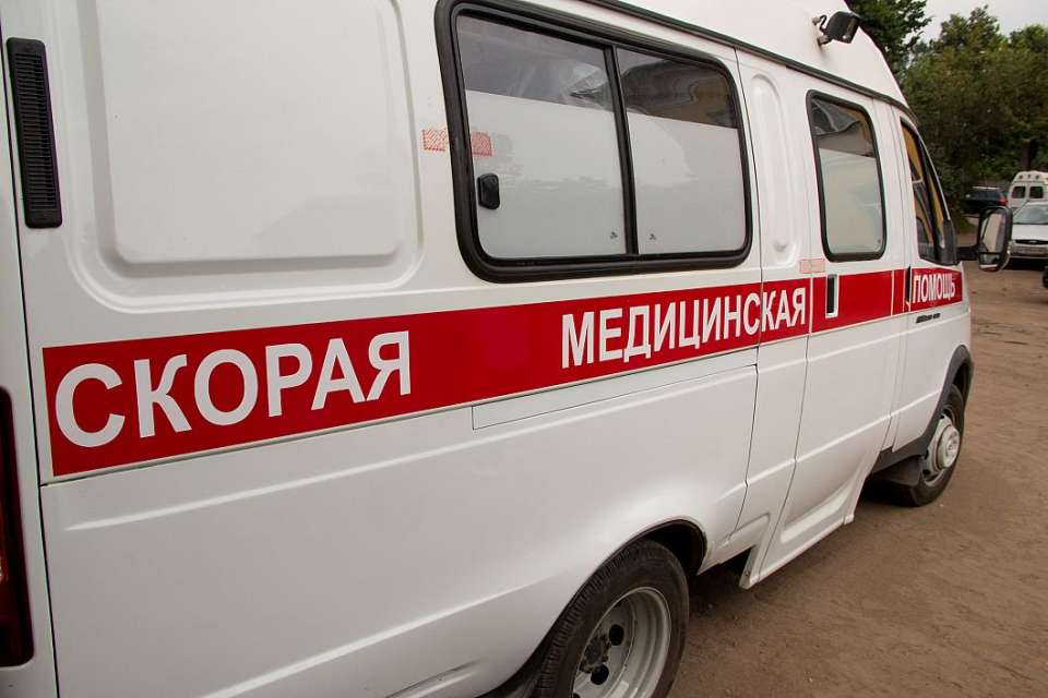 Бывшему главе Хохольского района Воронежской области вызвали в суд скорую помощь