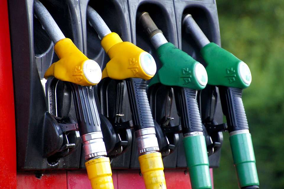 Воронежстат подсчитал средние цены на бензин и дизель 