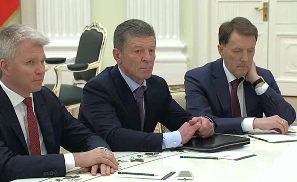 Путин поблагодарил воронежского экс-губернатора за работу в правительстве