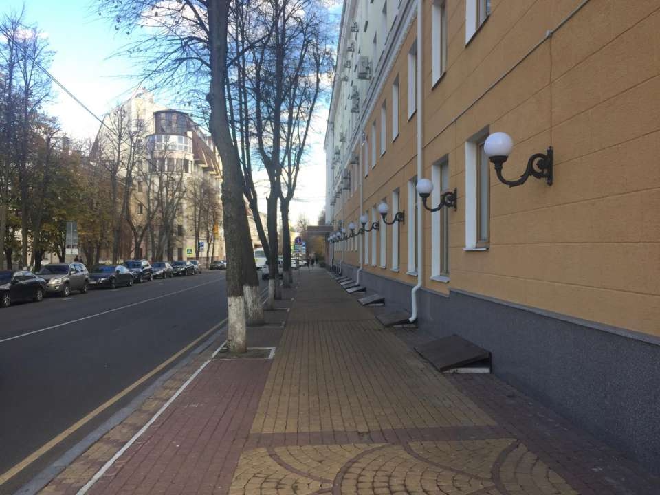 Тротуары для маломобильных воронежцев обустроят за 113,4 млн рублей