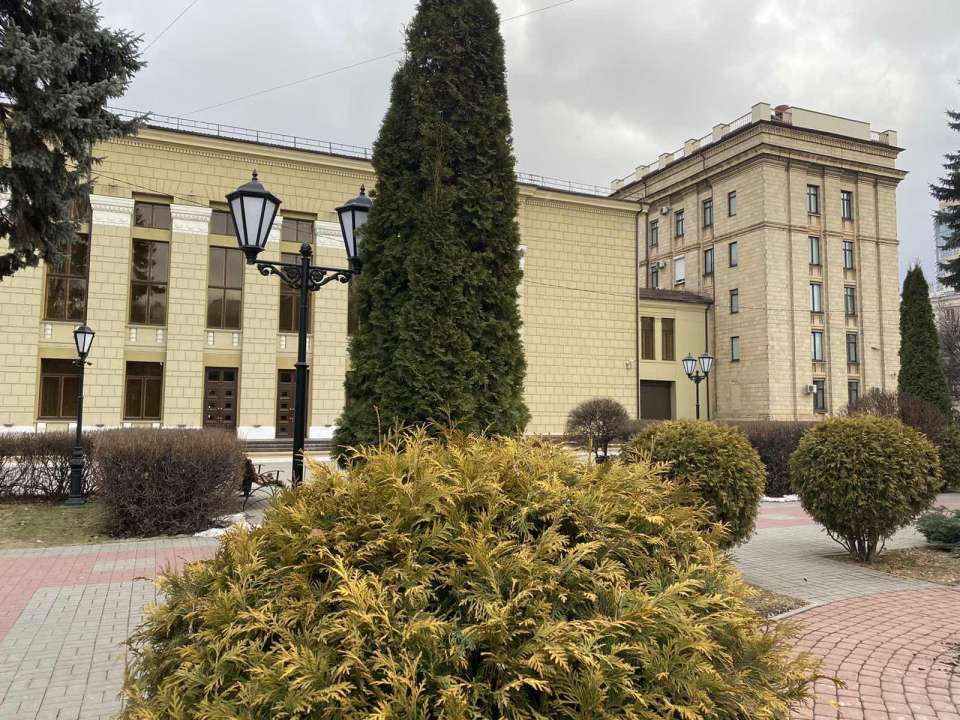В Воронеже «Нескучный сад» займется озеленением сквера у облправительства