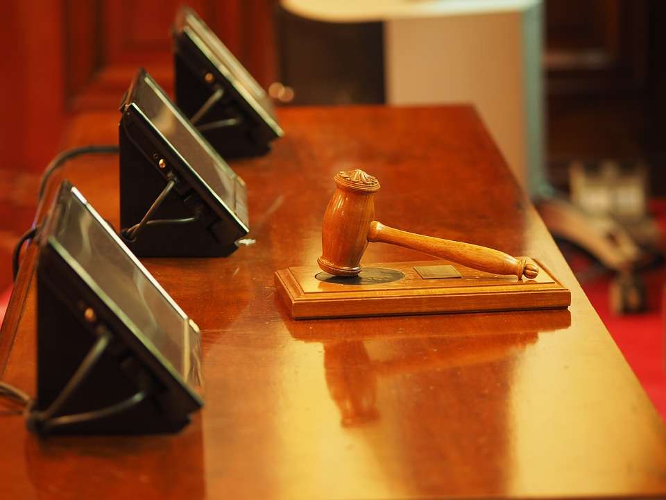 Очередной воронежский адвокат пойдет под суд за попытку мошенничества