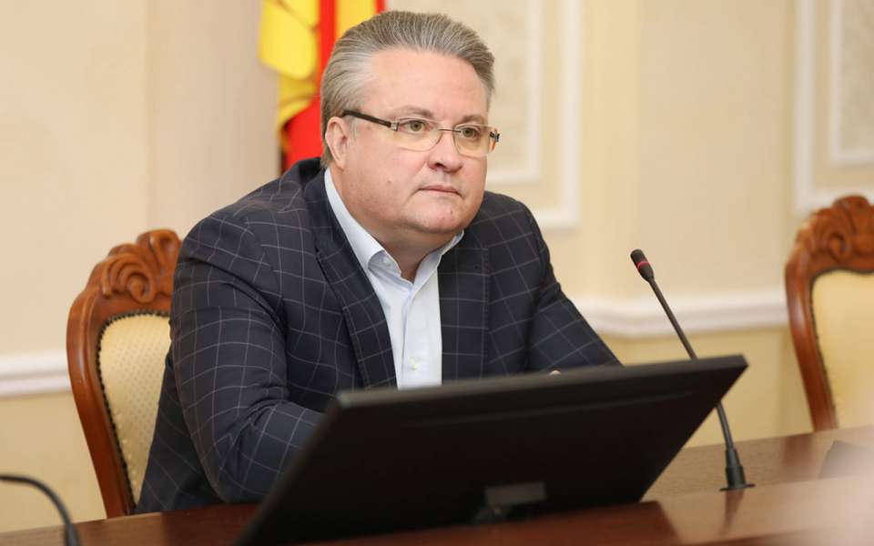 Мэр Воронежа сохранил за собой лидирующую позицию в медиарейтинге