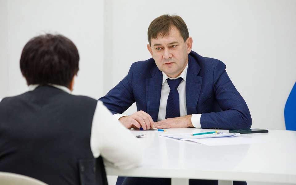 Владимир Нетёсов помог жителям Воронежской области с решением социально значимых вопросов
