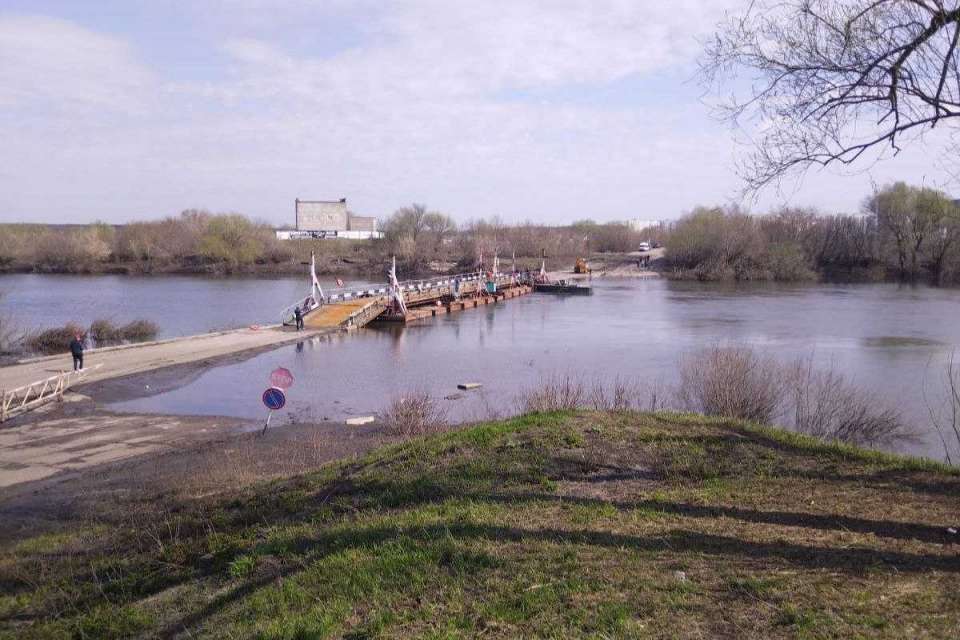 Павловское предприятие изготовит и смонтирует наплавной мост в Богучарском районе