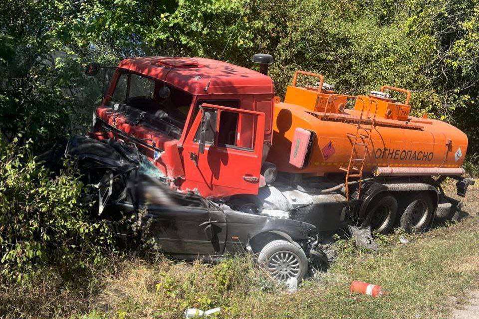 2 человека погибли в страшном ДТП в Воронежской области