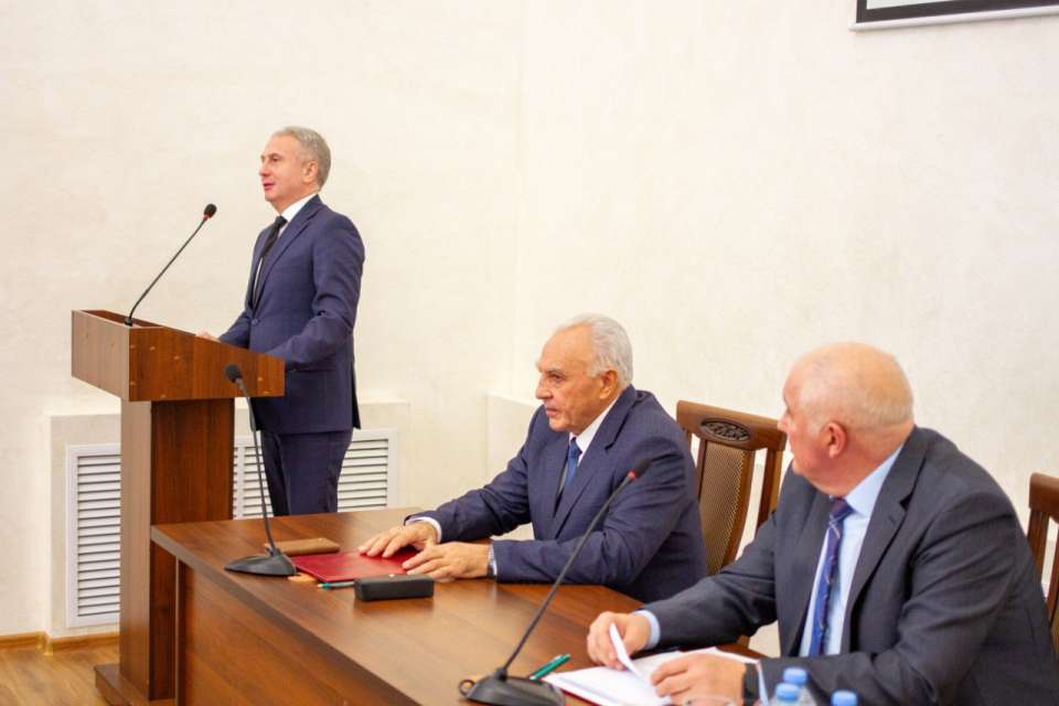 Воронежец до смерти забил знакомого ножкой от стула в общежитии - Интернет-канал