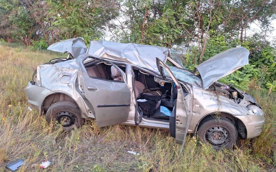 Пенсионерка скончалась в ДТП с вылетом в кювет в Воронежской области