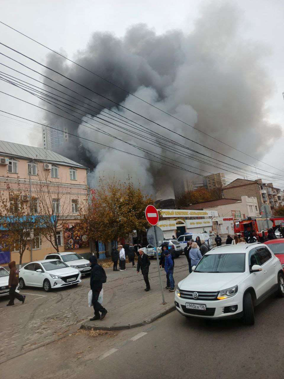 Пожар на Кольцовском рынке потушен