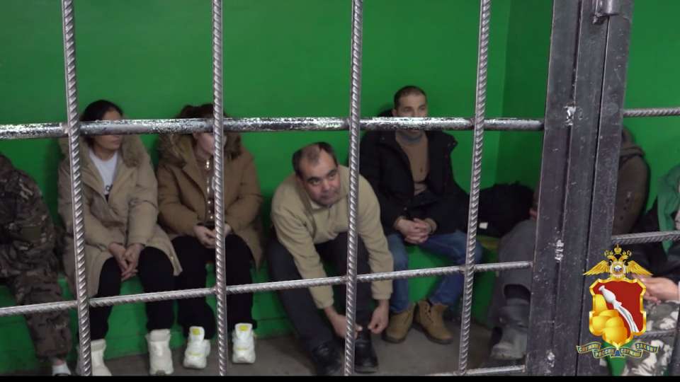 На воронежском молочном предприятии пресечены нарушения миграционного законодательства