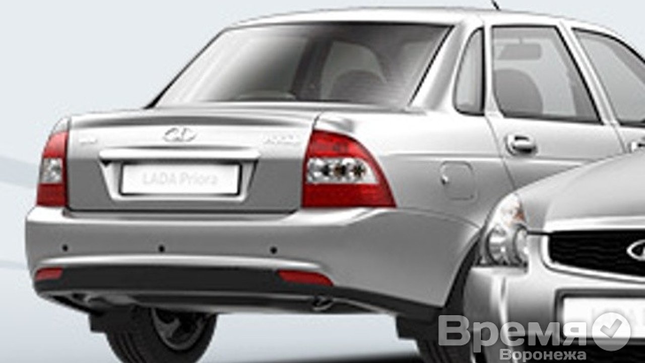 Главная картинка новости: В Воронеже чаще всего угоняют LADA Priora и BMW X6