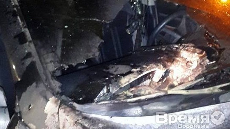 Главная картинка новости: По поджогу супружеских авто возбуждено уголовное дело