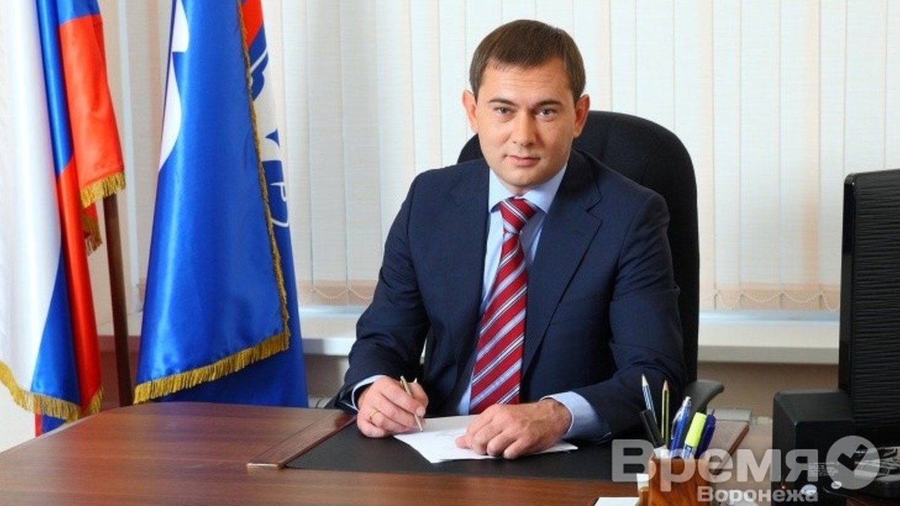 Главная картинка новости: Владимир Нетёсов будет улучшать взаимодействие федеральных и местных властей