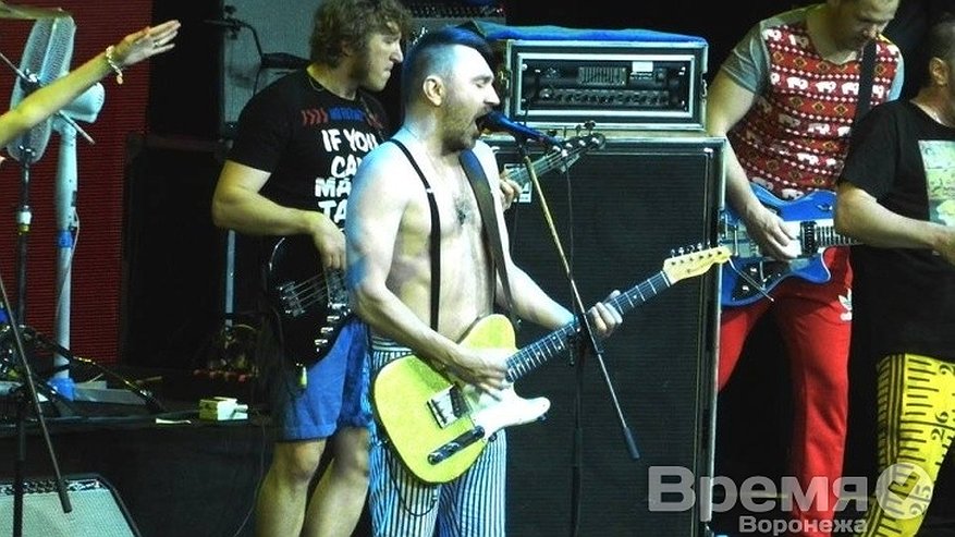 Главная картинка новости: Сергей Шнуров в Воронеже: «С 1-го июля у нас будет абсолютно свободный график»