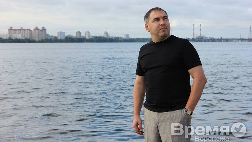 Главная картинка новости: Следователи просят продлить арест воронежского правозащитника Романа Хабарова
