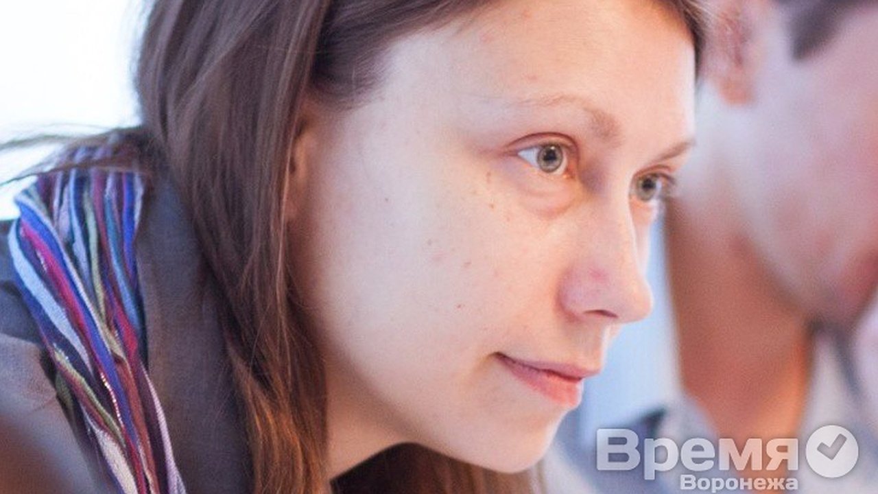 Главная картинка новости: Воронежскую правозащитницу запугивают куриной головой и зелёнкой