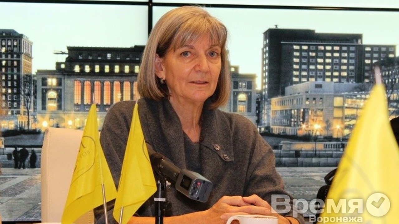 Главная картинка новости: Американская журналистка Энн Купер в Воронеже: «Американские СМИ спрашивают, а не обвиняют»