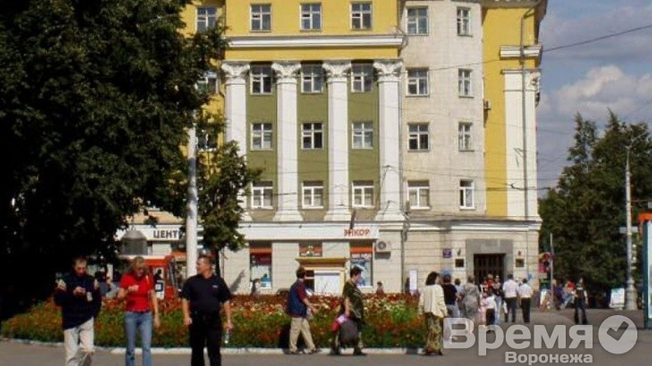 Главная картинка новости: Губернаторская кампания и украинские визитёры  в Воронеже