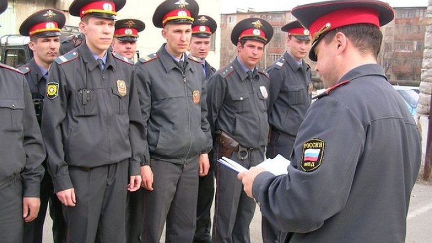 Главная картинка новости: В День России воронежцев обезопасит тысяча полицейских