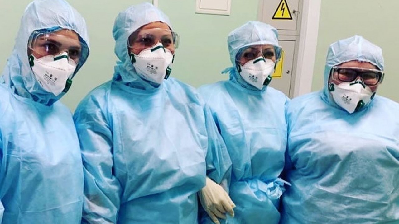 Главная картинка новости: Воронежским медикам выделят еще 248,7 млн рублей на борьбу с ковидом