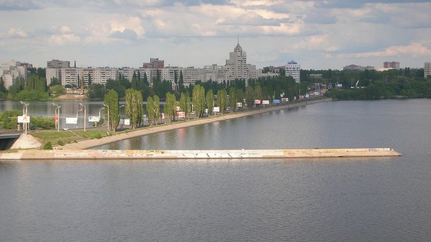 Главная картинка новости: На Воронежском водохранилище катер задавил насмерть женщину
