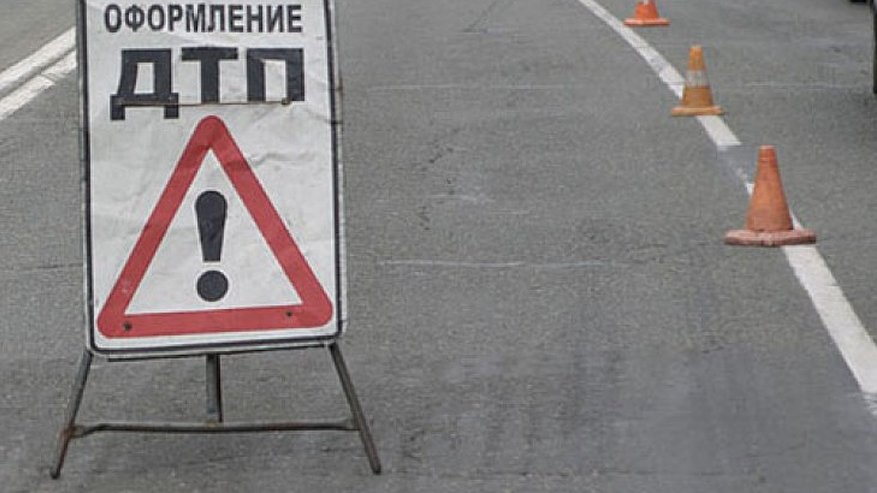 Главная картинка новости: В Воронежской области в ДТП погибла пожилая пара – водитель уснул за рулем