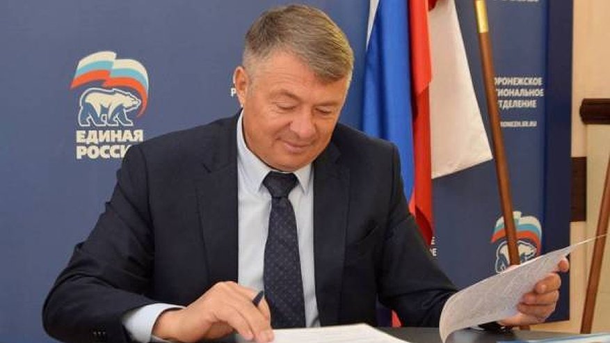 Главная картинка новости: Один из богатейших депутатов воронежской облдумы Александр Князев за год потерял 50,3 млн рублей