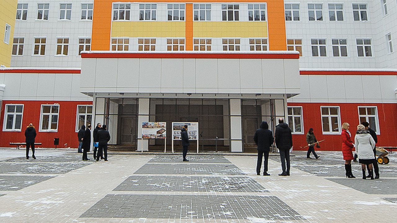 Главная картинка новости: На строительство школы у квартала «Инстепа» под Воронежем направят 717 млн рублей