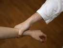 История с избившим москвичку таксистом из Воронежа вылилась в уголовное дело 