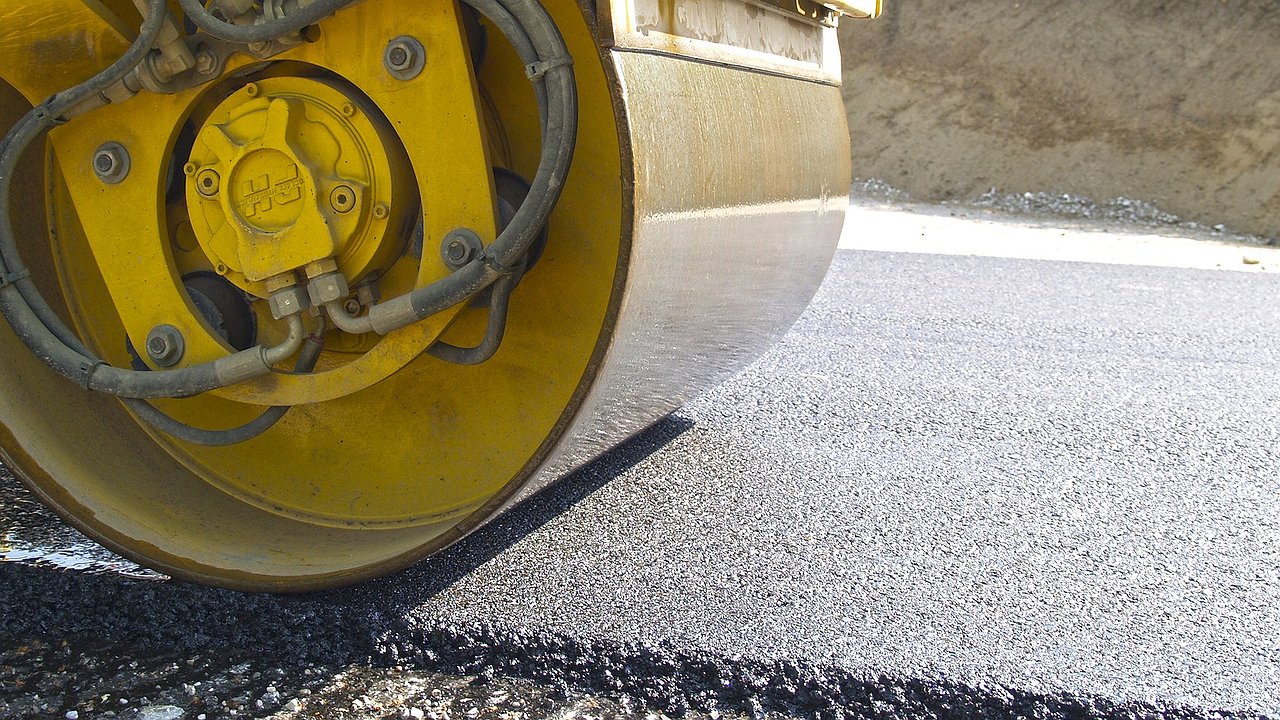 Главная картинка новости: Воронежское УФАС уличило в сговоре дорожную фирму семилукского депутата