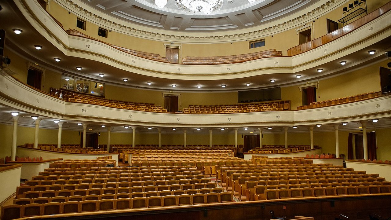 Главная картинка новости: Воронежские власти намерены сохранить здание оперного театра 