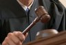 Миниатюра новости: Воронежский адвокат Александр Терновых вышел из-под домашнего ареста