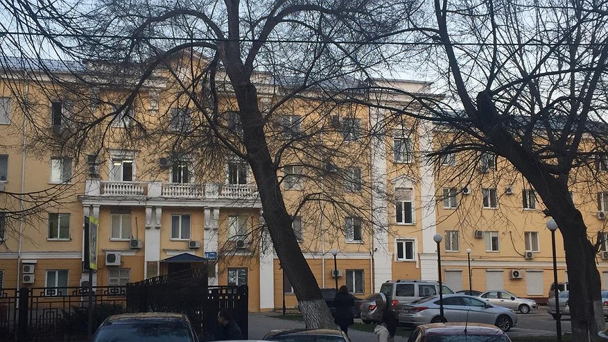 Главная картинка новости: К полицейским из воронежского ГСУ на Володарского пришли с обысками