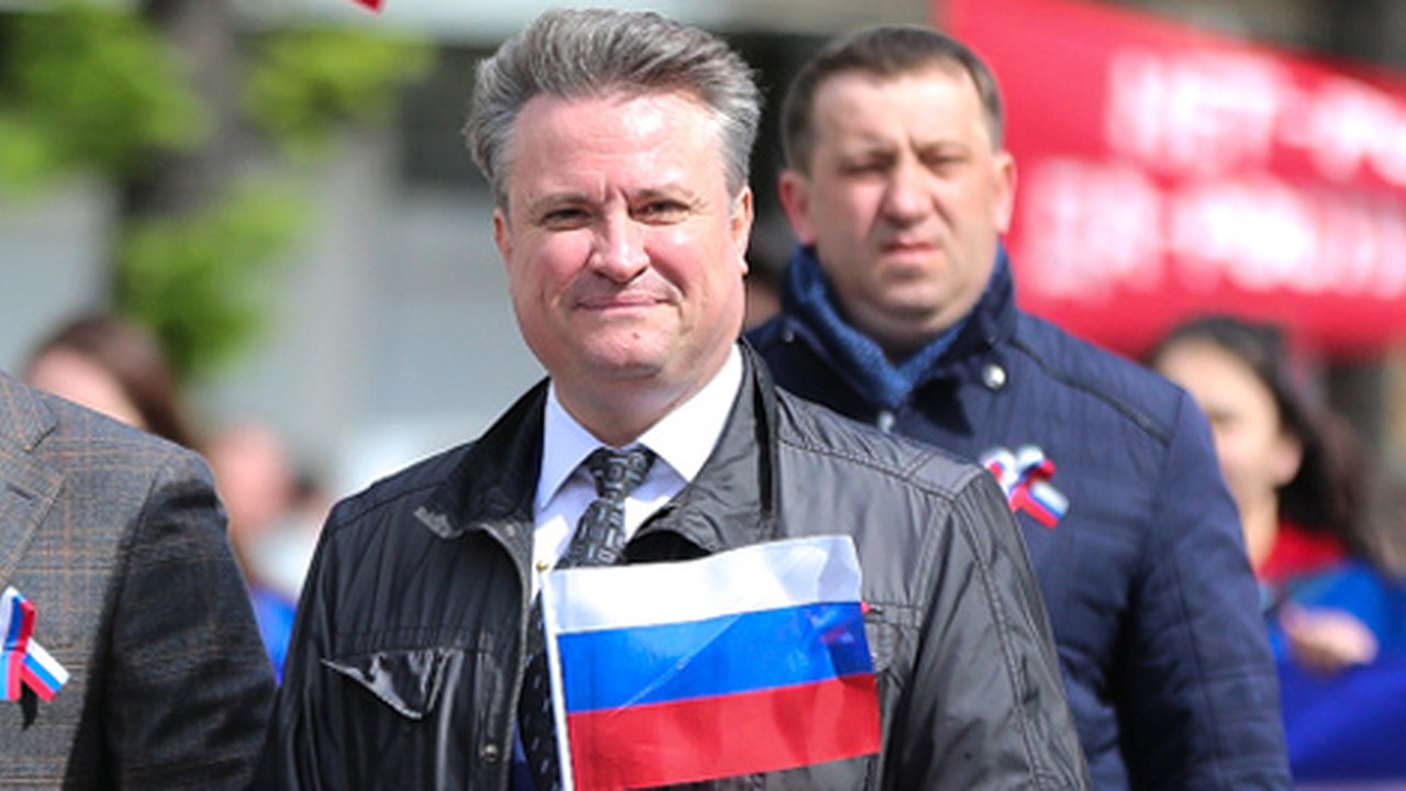 Главная картинка новости: Губернатор похвалил мэра Воронежа за профессионализм 