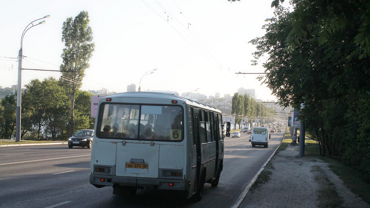 Главная картинка новости: Давай поговорим: воронежские перевозчики принуждают мэрию к диалогу