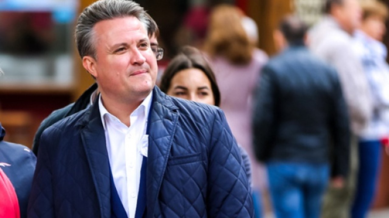 Главная картинка новости: Мэр Воронежа заработал популярность на виадуке и маршрутной сети