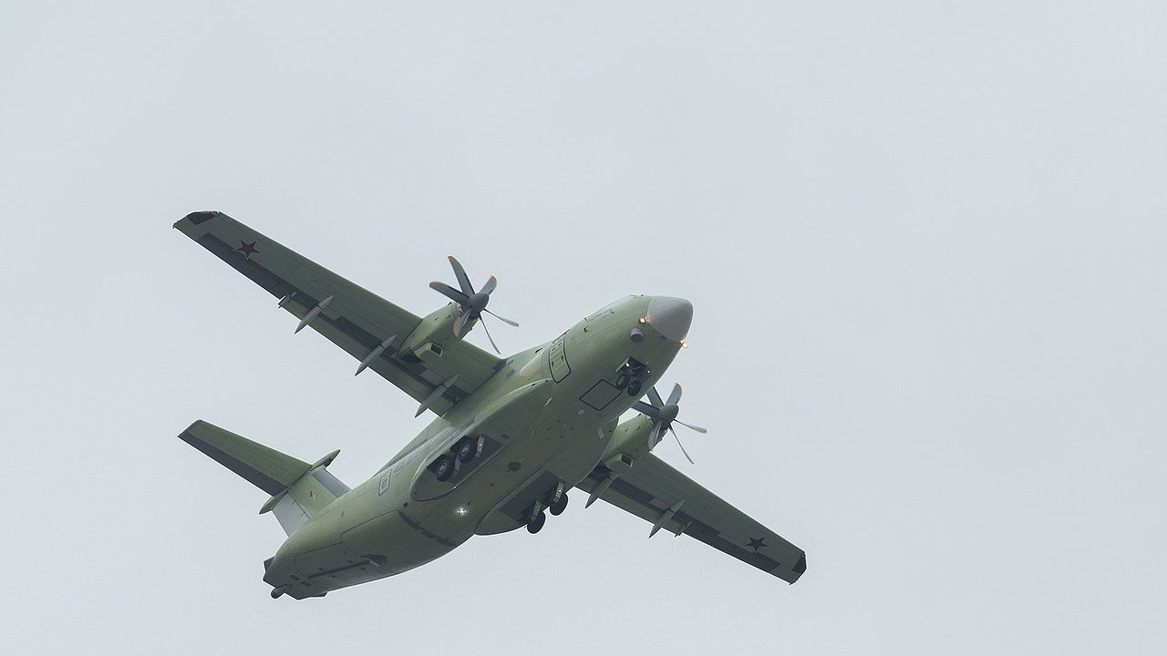 Главная картинка новости: Воронежских организаторов первого полета Ил-112В отметят областными наградами