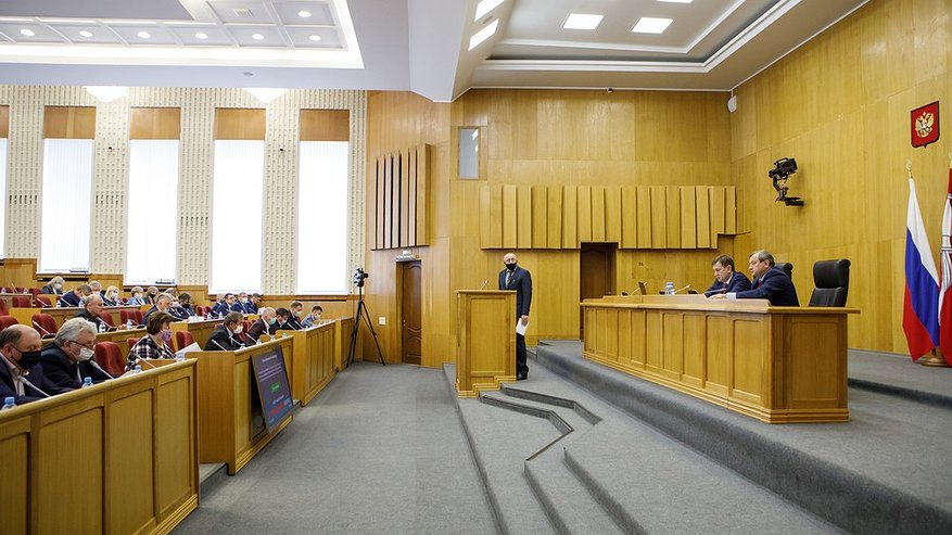 Главная картинка новости: Воронежская облдума установит ограничения наливайкам по просьбам жителей