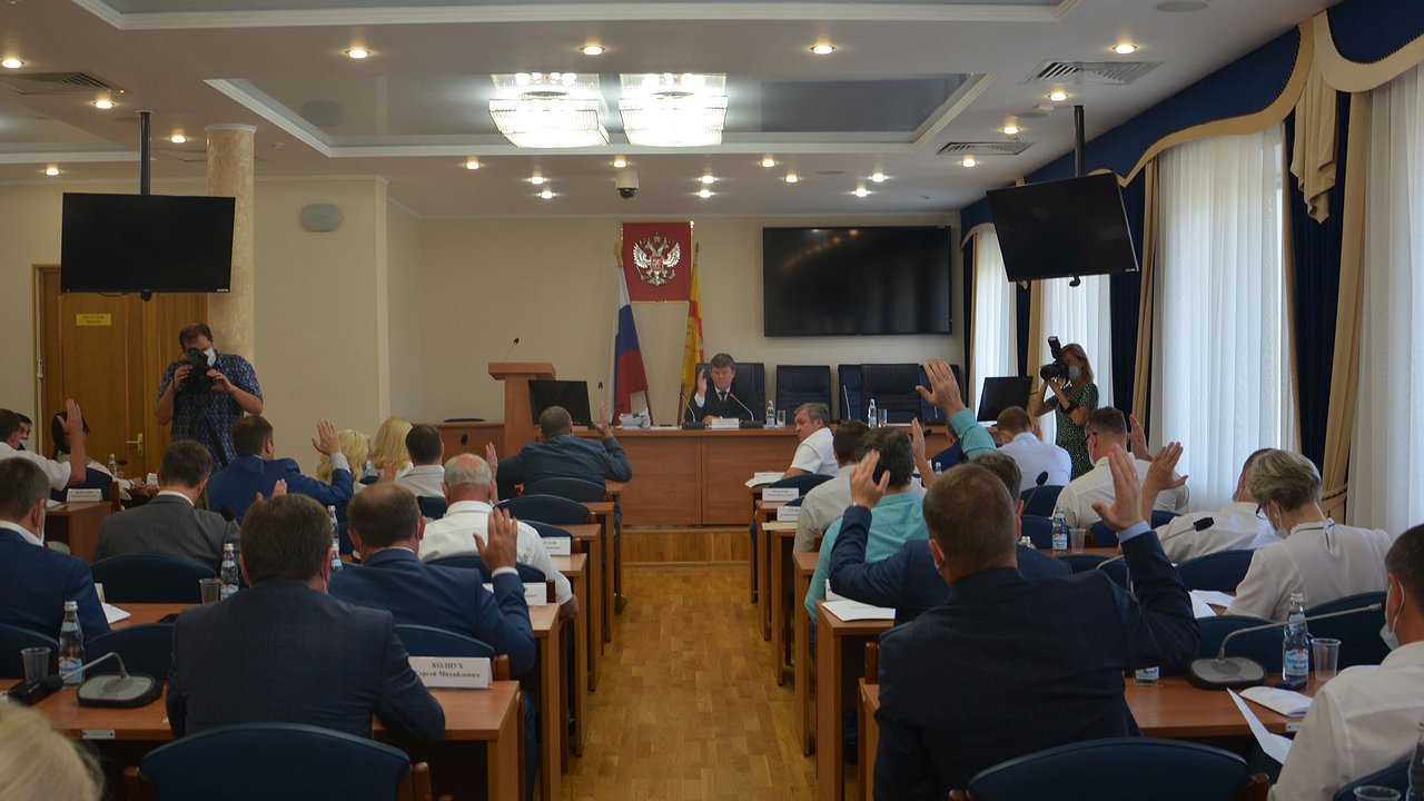 Главная картинка новости: В Воронеже гордума высказалась за слияние турбазы «Росинка» и МКП «Чайка»