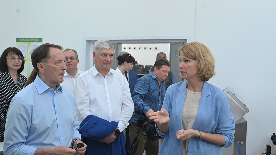 Главная картинка новости: Павловский район посетила Министр сельского хозяйства РФ Оксана Лут