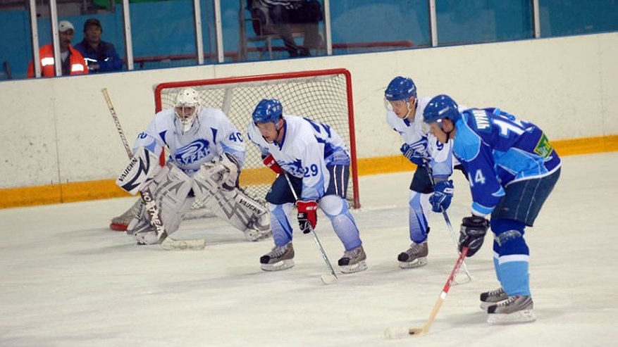Главная картинка новости: В Воронеже хоккейный турнир, посвященный юбилею города, подошел к концу
