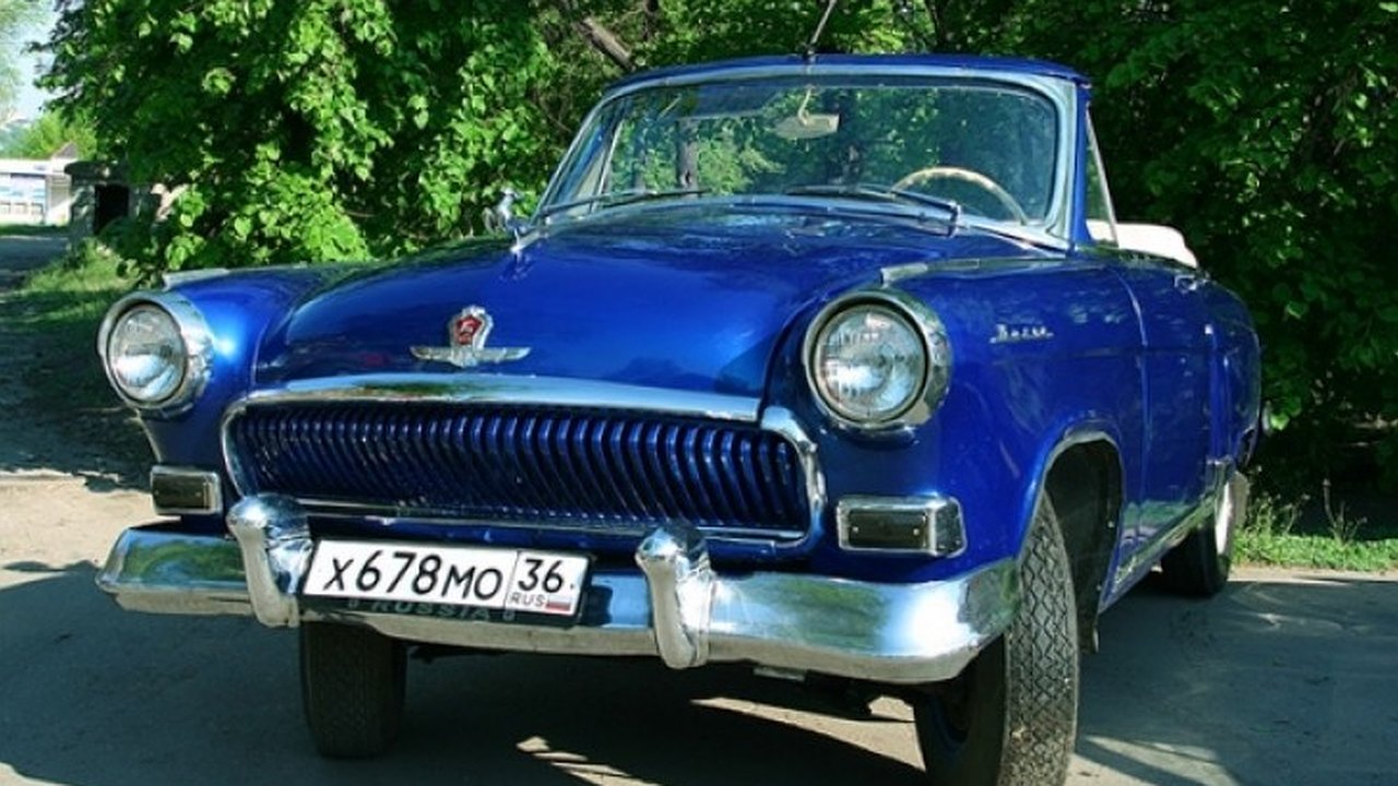 Главная картинка новости: В «юбилейную» неделю в Воронеж из Москвы примчатся ретро-автомобили