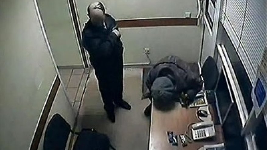 Главная картинка новости: В Воронеже охранников гипермаркета признали невиновными в смерти пенсионерки