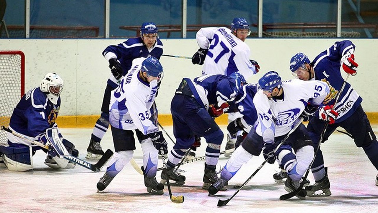 Главная картинка новости: «Буран» одержал очередные домашние победы