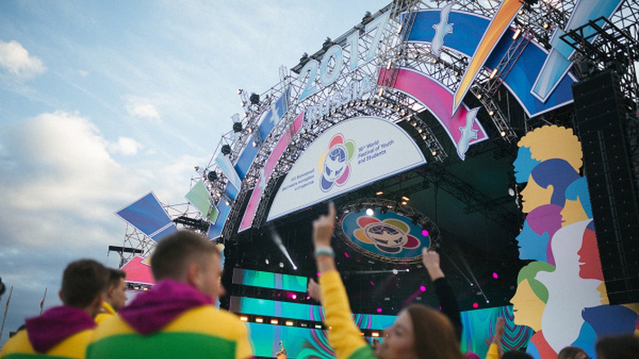 Главная картинка новости: Воронеж представил на Всемирном фестивале молодежи в Сочи «вкусный» стенд