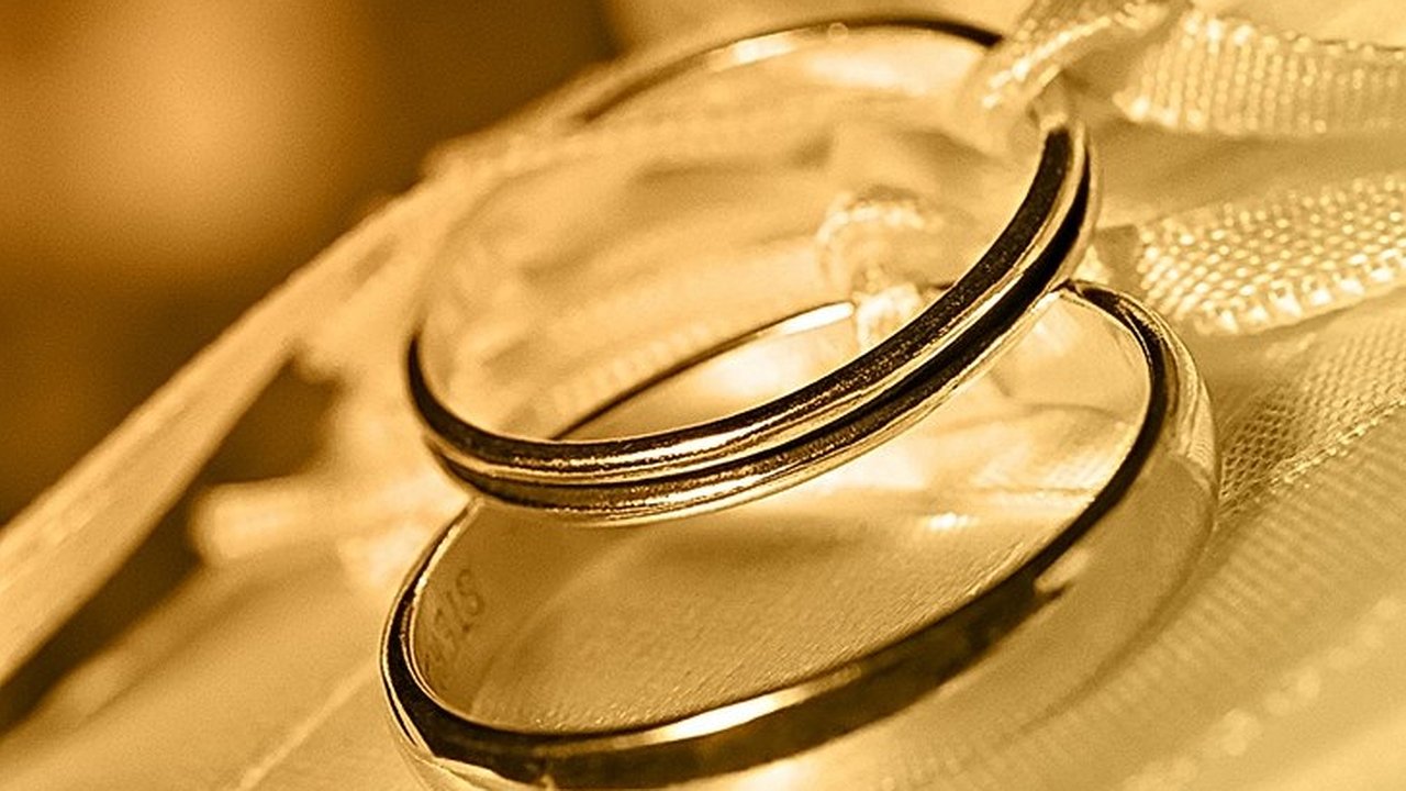 Главная картинка новости: В «красивую дату» 11.11.11 в Воронеже поженятся 234 пары