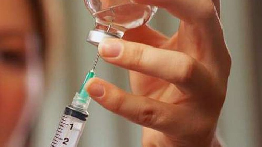 Главная картинка новости: Воронежцы массово скупают вакцины от гриппа