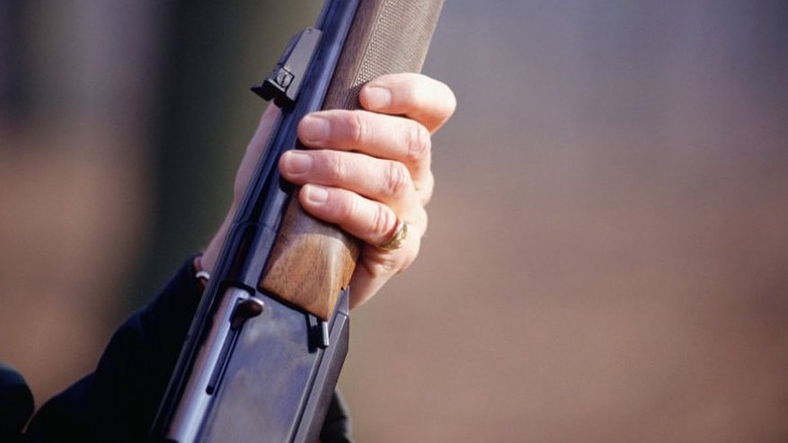 Главная картинка новости: Под Воронежем сын убил спящего отца